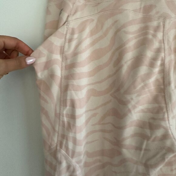 Fabletics Women’s Light Pink & White Zebra Leggings | Size L | Side Pockets - Picture 3 of 5